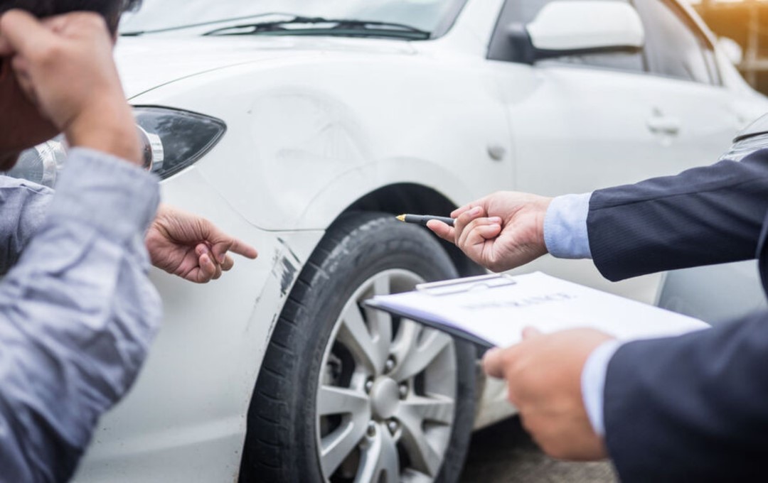 Autodealers & Schadebedrijven